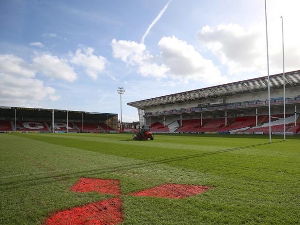 Gloucester Rugby’s new playing surface 