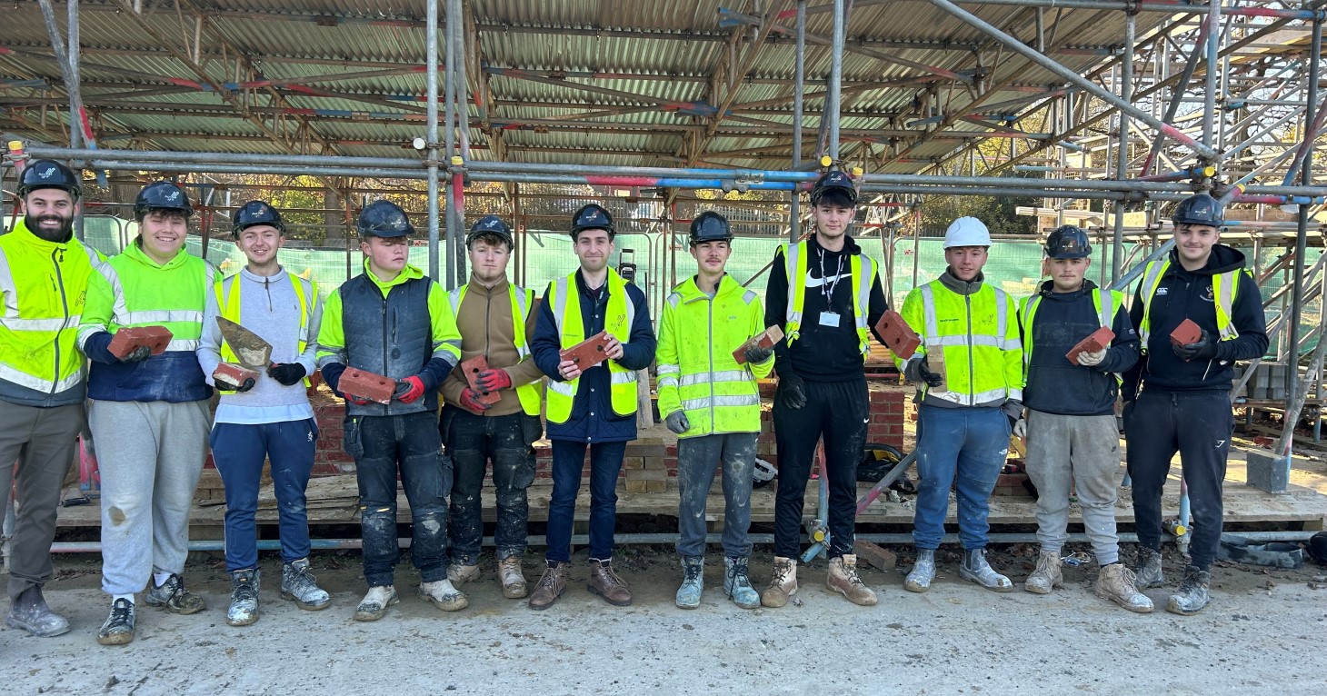 Housebuilder donates 10,000 bricks to help Forest of Dean construction students hone their skills