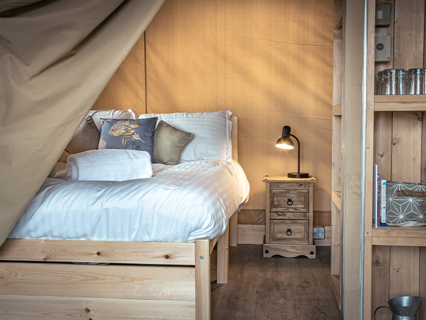 Cotswold Farm Park launches new glamping safari tents