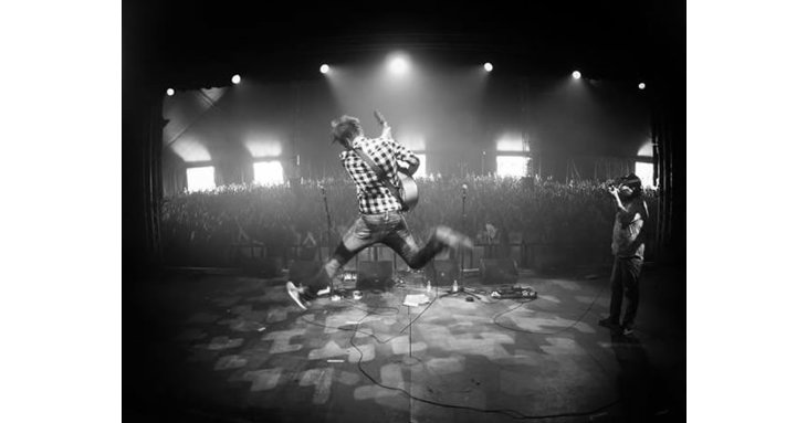 Enjoy an acoustic evening with Gaz Brookfield, at Cafe Rene.