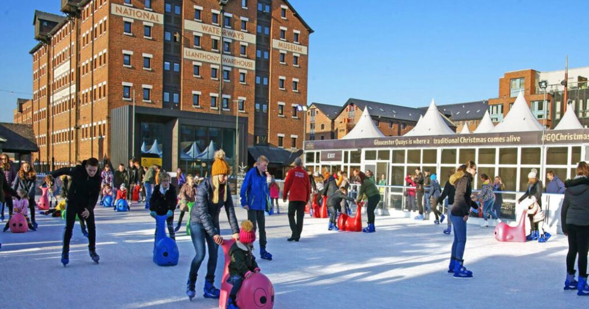 Openair ice rink at Gloucester Quays