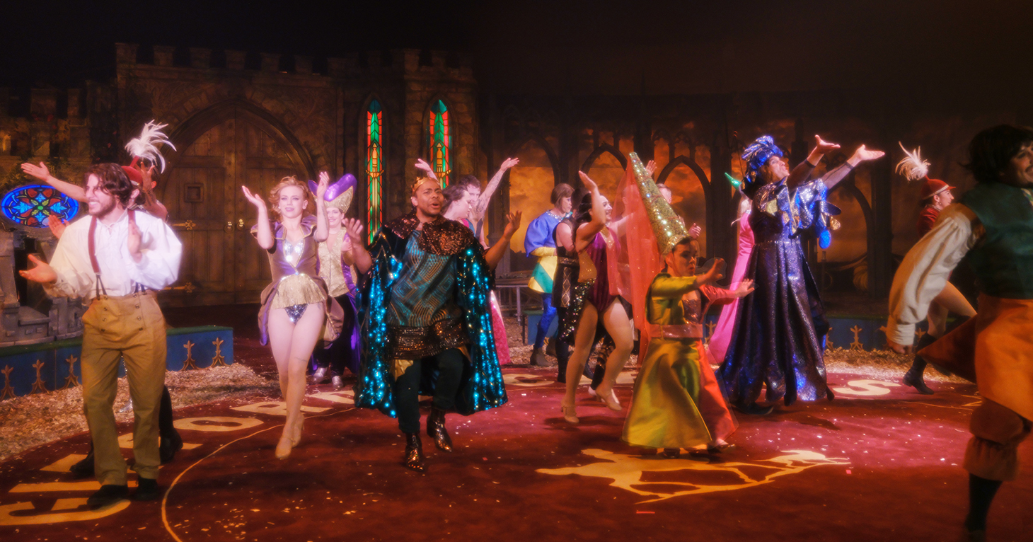 Giffords Circus 'most ambitious show yet' goes on tour in Gloucestershire