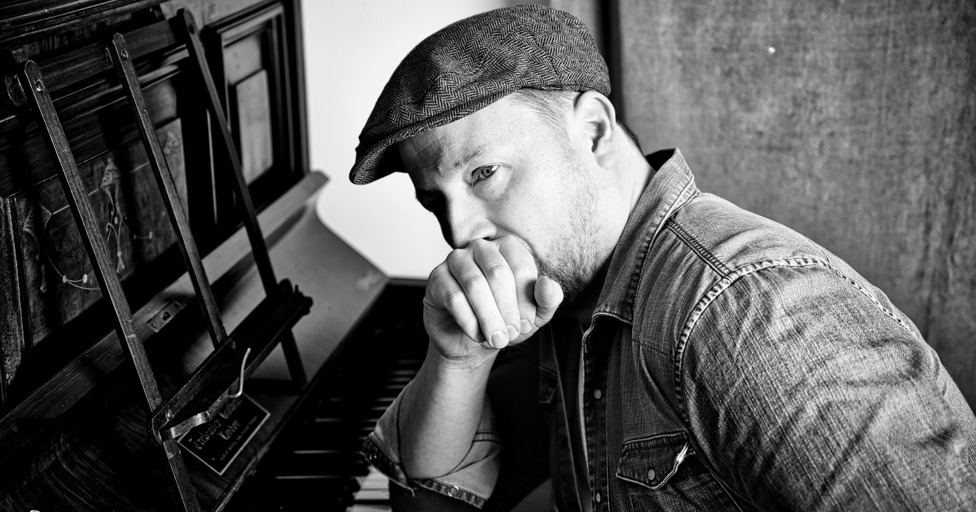 The Cotswold pianist in residence who's played keys for Mel C and Sophie Ellis-Bextor - Vimarsana News