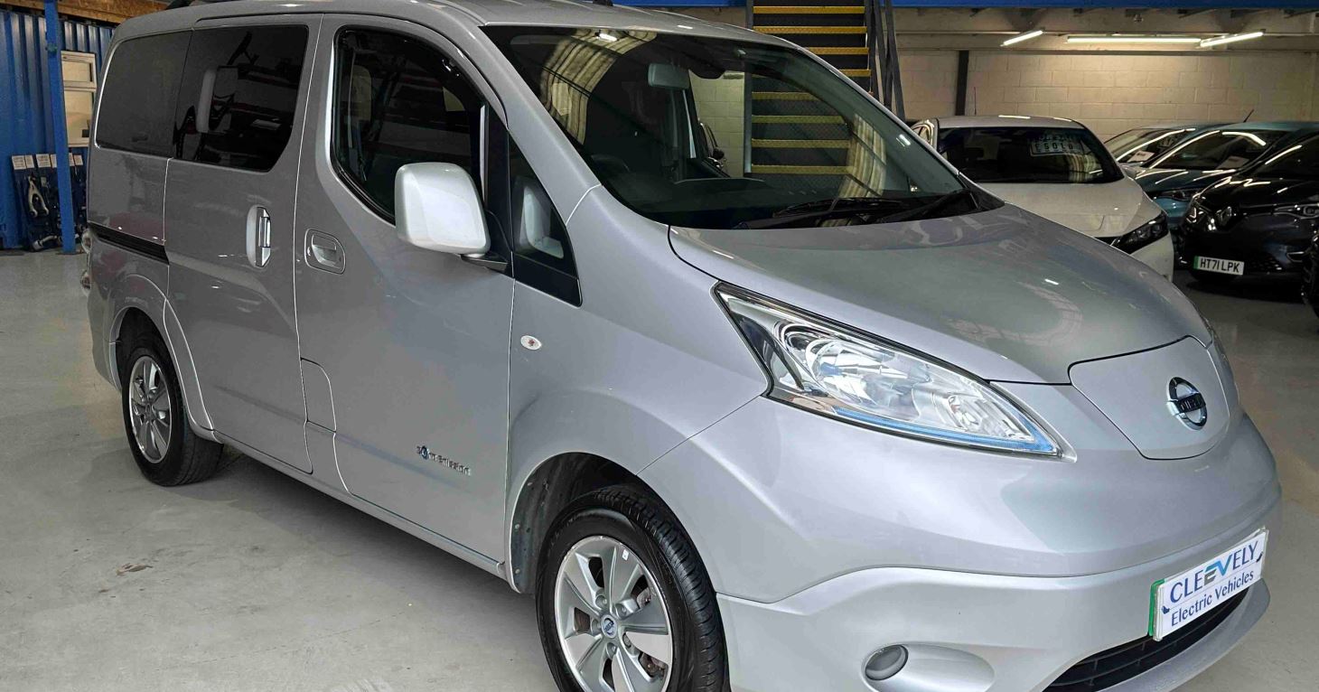 The rare electric seven seater that's got all the space you'll need — whatever your cargo